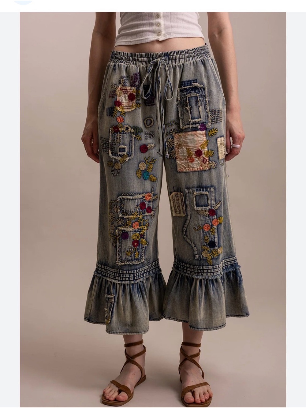 Embroidered Patchwork Ruffle Hem Wide-Leg Jeans - Blue Velvet